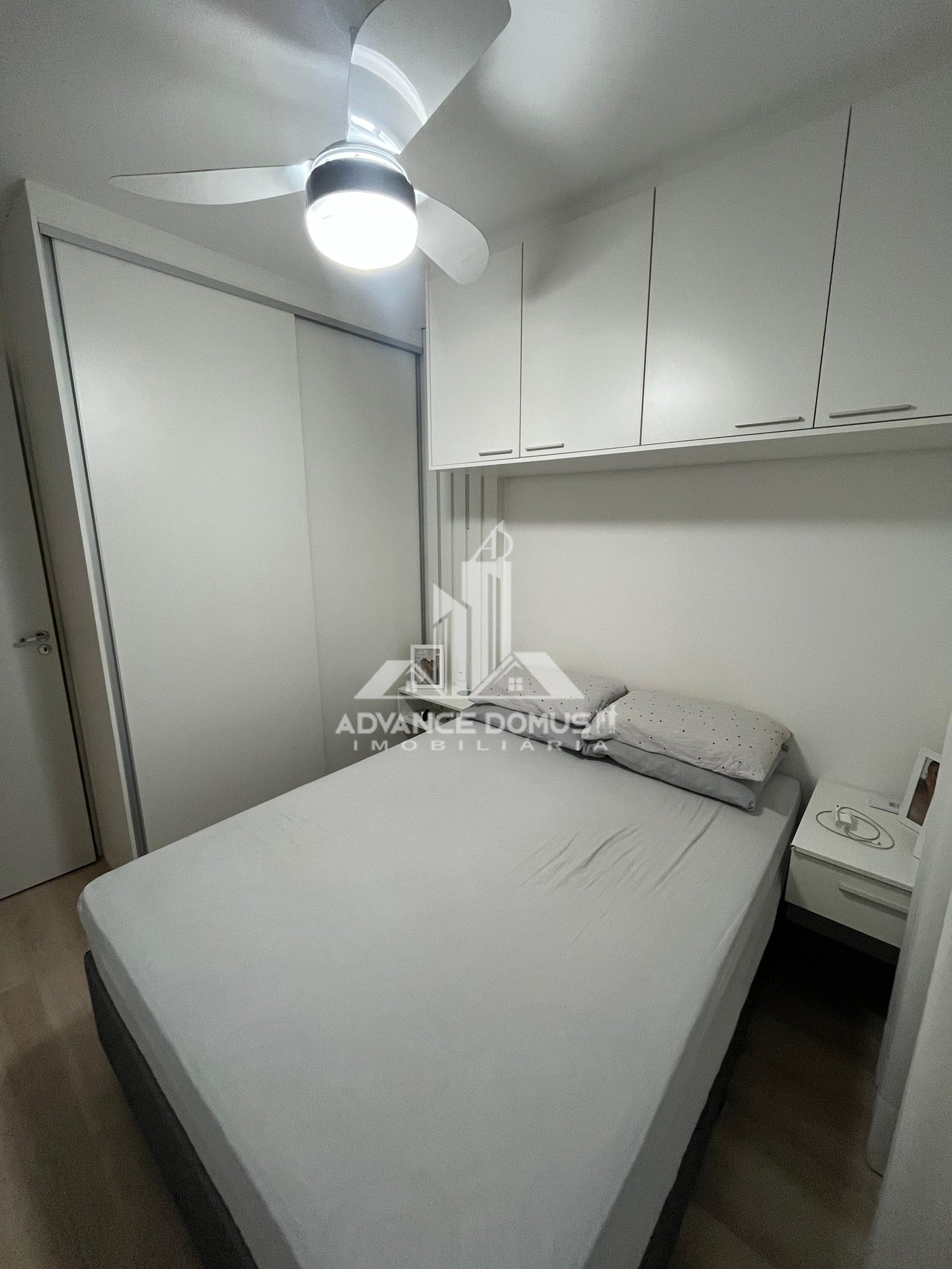 Apartamento à venda com 2 quartos, 43m² - Foto 11